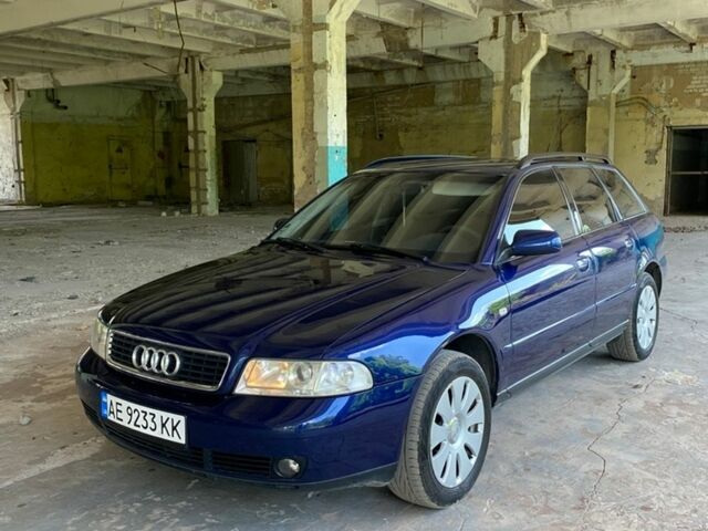 Синий Ауди А4, объемом двигателя 1.78 л и пробегом 253 тыс. км за 4899 $, фото 1 на Automoto.ua