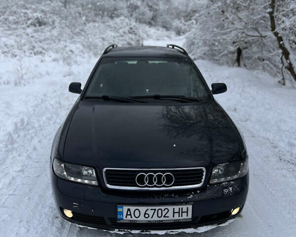 Синий Ауди А4, объемом двигателя 2.5 л и пробегом 225 тыс. км за 2750 $, фото 1 на Automoto.ua