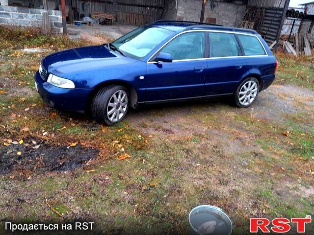 Синий Ауди А4, объемом двигателя 2.4 л и пробегом 185 тыс. км за 4500 $, фото 1 на Automoto.ua