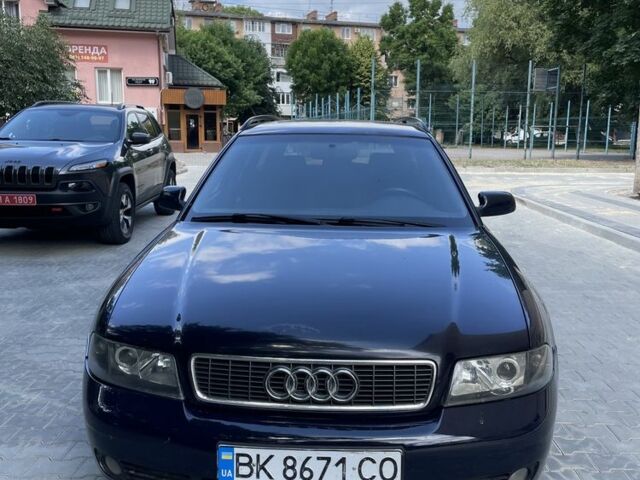 Синий Ауди А4, объемом двигателя 1.9 л и пробегом 370 тыс. км за 3750 $, фото 1 на Automoto.ua
