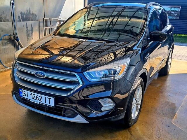 Синий Ауди А4, объемом двигателя 1.78 л и пробегом 320 тыс. км за 5200 $, фото 1 на Automoto.ua