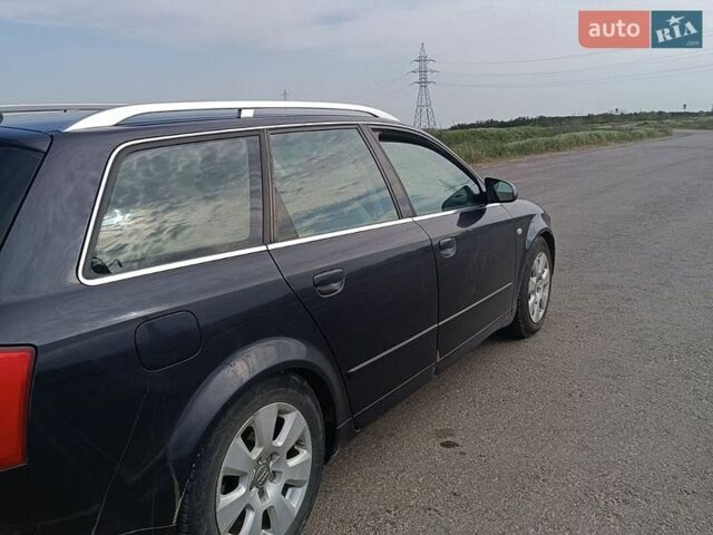 Синий Ауди А4, объемом двигателя 2 л и пробегом 380 тыс. км за 5000 $, фото 1 на Automoto.ua