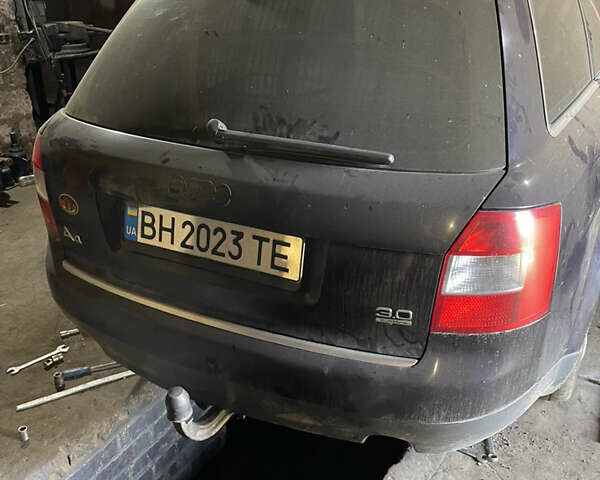 Синій Ауді А4, об'ємом двигуна 3 л та пробігом 367 тис. км за 3200 $, фото 1 на Automoto.ua