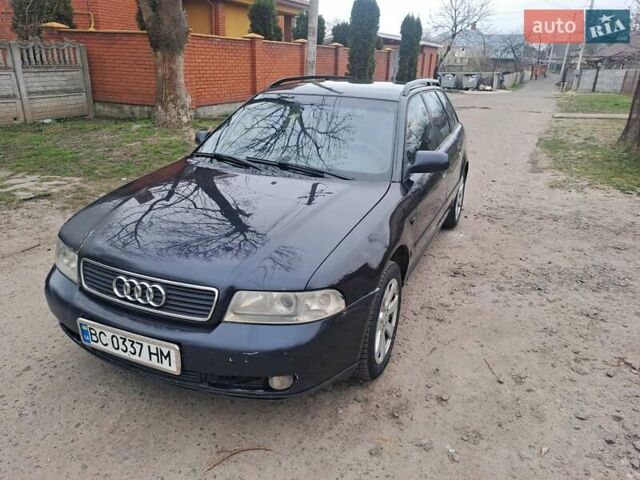 Синий Ауди А4, объемом двигателя 1.9 л и пробегом 300 тыс. км за 2900 $, фото 1 на Automoto.ua