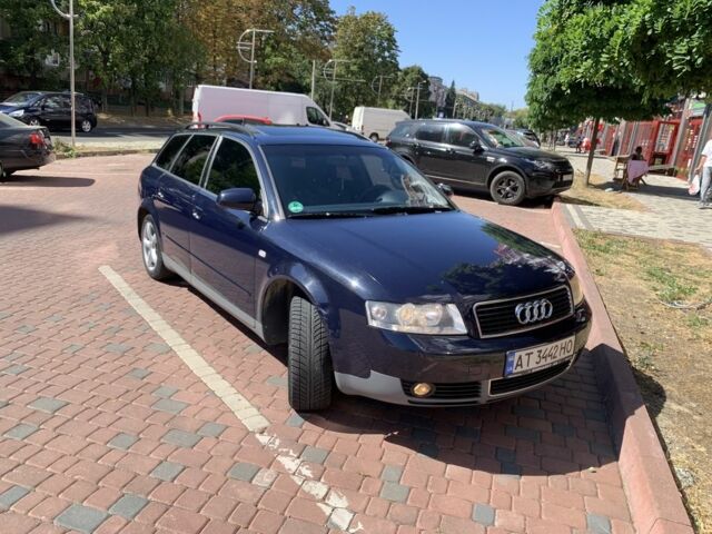 Синій Ауді А4, об'ємом двигуна 2 л та пробігом 453 тис. км за 4100 $, фото 1 на Automoto.ua