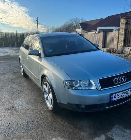Синій Ауді А4, об'ємом двигуна 1.8 л та пробігом 225 тис. км за 5500 $, фото 1 на Automoto.ua