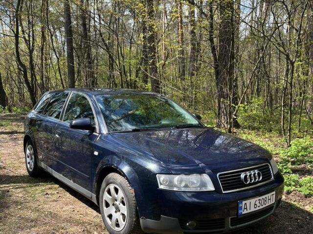 Синий Ауди А4, объемом двигателя 2 л и пробегом 350 тыс. км за 4300 $, фото 1 на Automoto.ua