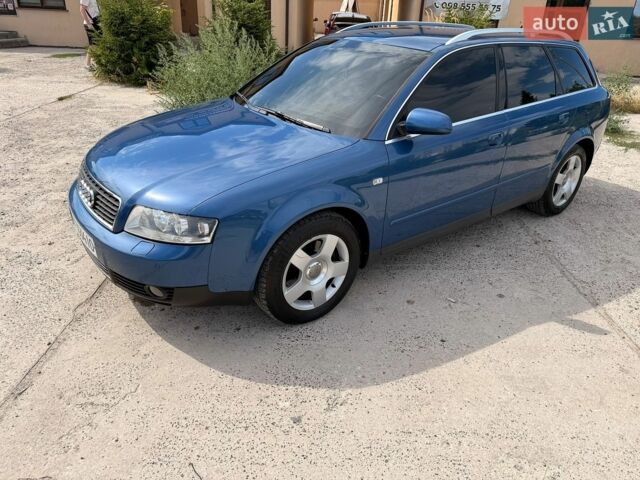 Синій Ауді А4, об'ємом двигуна 1.78 л та пробігом 248 тис. км за 5300 $, фото 1 на Automoto.ua