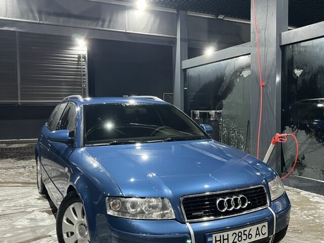 Синий Ауди А4, объемом двигателя 2.5 л и пробегом 305 тыс. км за 4250 $, фото 1 на Automoto.ua