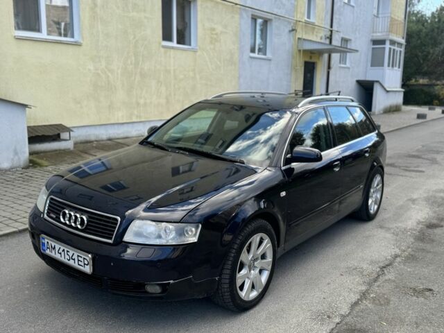 Синий Ауди А4, объемом двигателя 2.5 л и пробегом 320 тыс. км за 3950 $, фото 1 на Automoto.ua