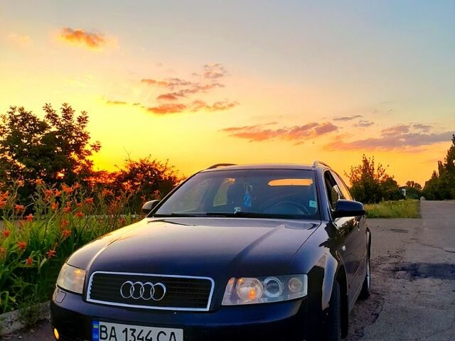 Синий Ауди А4, объемом двигателя 1.8 л и пробегом 410 тыс. км за 4600 $, фото 1 на Automoto.ua