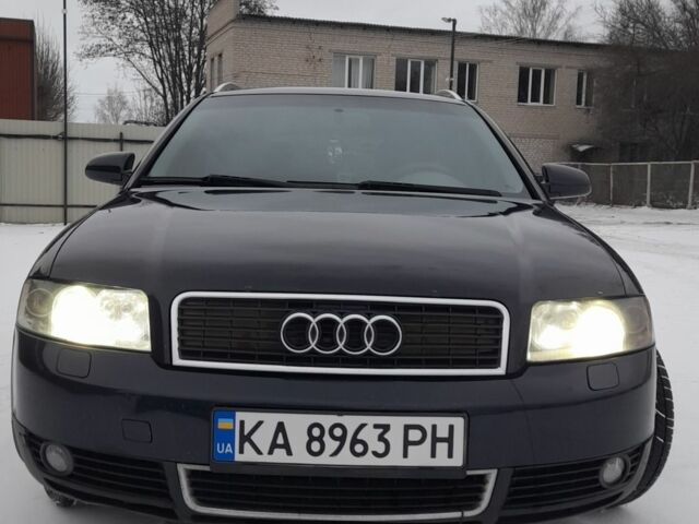 Синий Ауди А4, объемом двигателя 2.5 л и пробегом 270 тыс. км за 5500 $, фото 1 на Automoto.ua