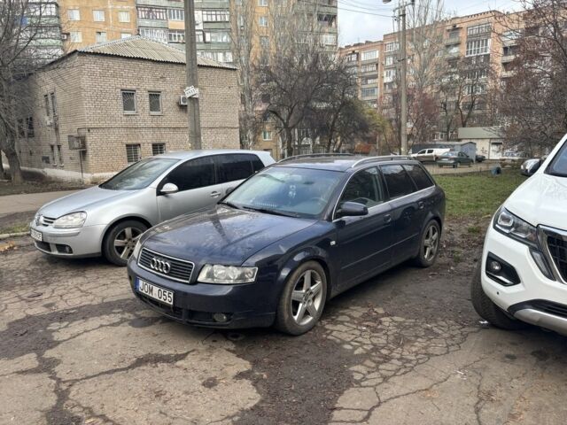 Синий Ауди А4, объемом двигателя 1.9 л и пробегом 390 тыс. км за 2600 $, фото 1 на Automoto.ua