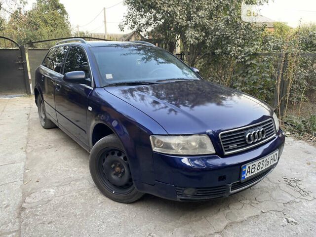 Синий Ауди А4, объемом двигателя 2.5 л и пробегом 250 тыс. км за 3400 $, фото 1 на Automoto.ua