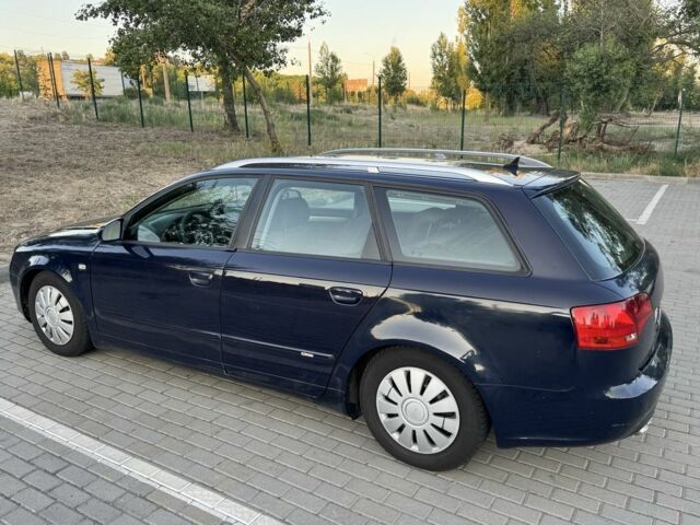 Синий Ауди А4, объемом двигателя 2 л и пробегом 366 тыс. км за 4108 $, фото 1 на Automoto.ua