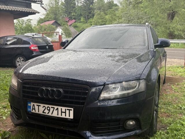 Синий Ауди А4, объемом двигателя 2 л и пробегом 375 тыс. км за 8300 $, фото 1 на Automoto.ua