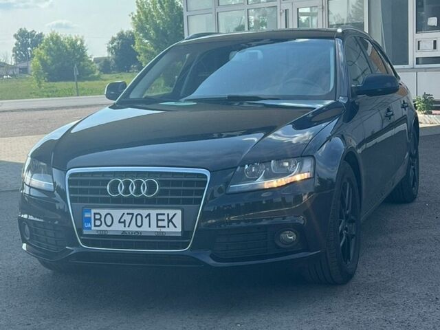 Синій Ауді А4, об'ємом двигуна 1.98 л та пробігом 360 тис. км за 9599 $, фото 1 на Automoto.ua