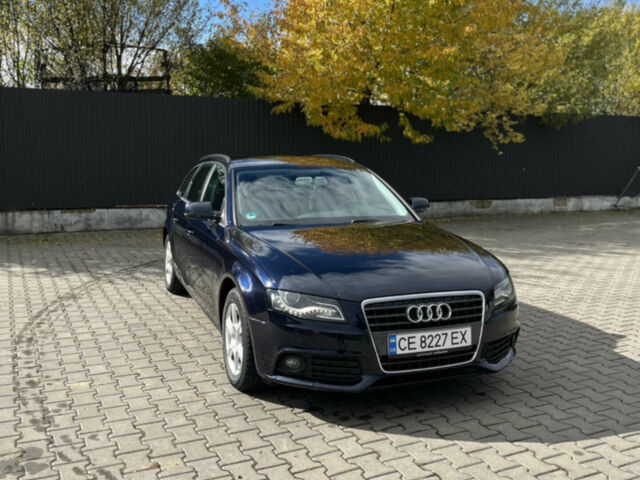 Синій Ауді А4, об'ємом двигуна 1.97 л та пробігом 300 тис. км за 9999 $, фото 1 на Automoto.ua