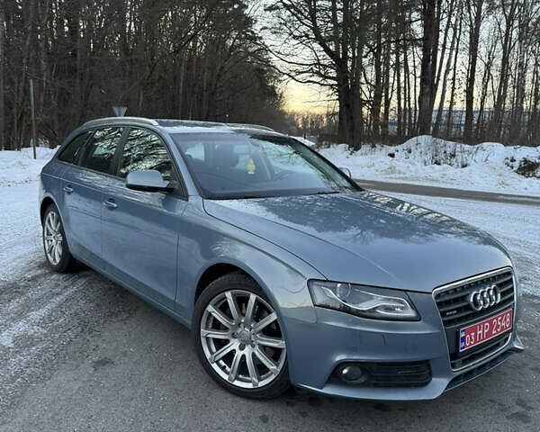 Синий Ауди А4, объемом двигателя 2 л и пробегом 213 тыс. км за 9300 $, фото 1 на Automoto.ua