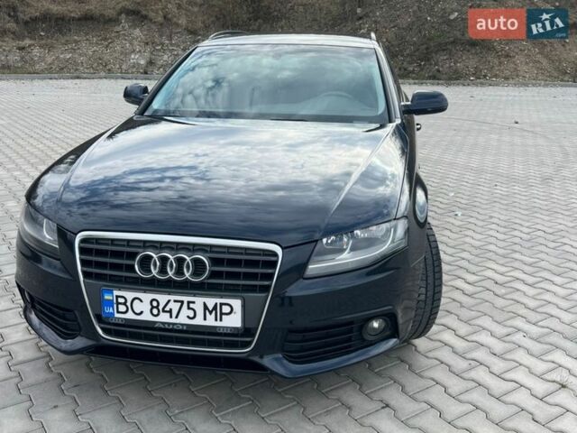 Синий Ауди А4, объемом двигателя 1.8 л и пробегом 241 тыс. км за 8700 $, фото 1 на Automoto.ua