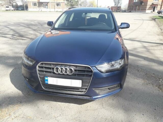 Синий Ауди А4, объемом двигателя 2 л и пробегом 22 тыс. км за 15300 $, фото 1 на Automoto.ua