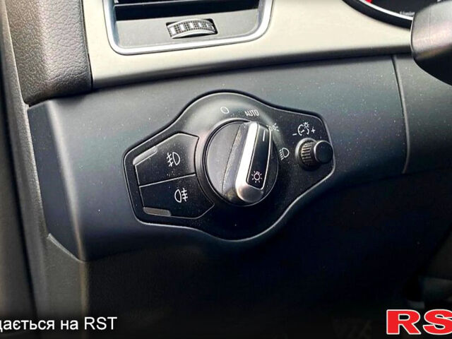 Синий Ауди А4, объемом двигателя 2 л и пробегом 200 тыс. км за 12200 $, фото 1 на Automoto.ua