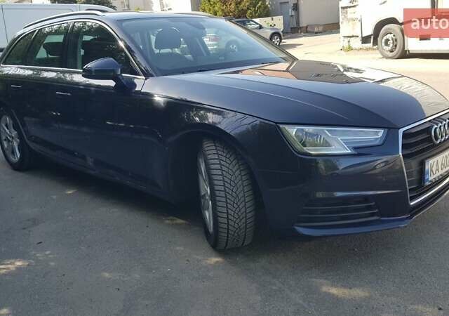 Синий Ауди А4, объемом двигателя 2 л и пробегом 158 тыс. км за 21199 $, фото 1 на Automoto.ua