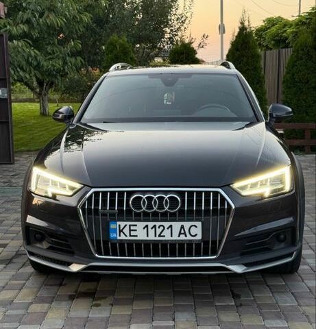 Синій Ауді А4, об'ємом двигуна 2 л та пробігом 220 тис. км за 23500 $, фото 1 на Automoto.ua