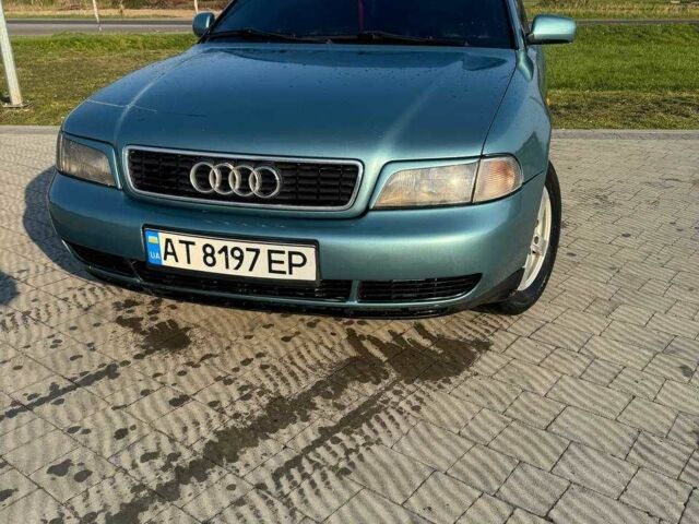 Зелений Ауді А4, об'ємом двигуна 1.6 л та пробігом 3 тис. км за 3108 $, фото 1 на Automoto.ua