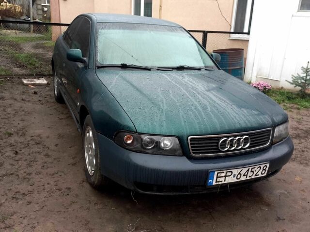 Зелений Ауді А4, об'ємом двигуна 0 л та пробігом 200 тис. км за 947 $, фото 1 на Automoto.ua