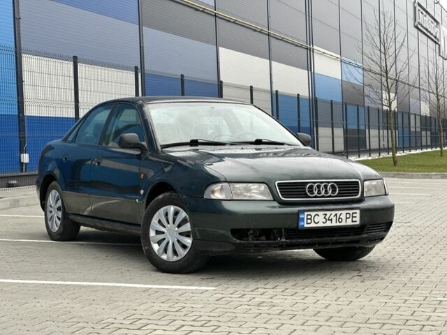 Зелений Ауді А4, об'ємом двигуна 1.8 л та пробігом 322 тис. км за 2199 $, фото 1 на Automoto.ua