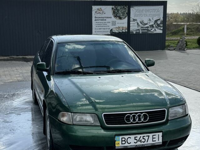 Зеленый Ауди А4, объемом двигателя 1.6 л и пробегом 170 тыс. км за 2599 $, фото 1 на Automoto.ua