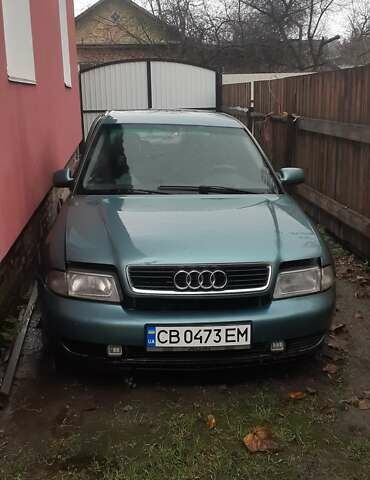 Зелений Ауді А4, об'ємом двигуна 1.78 л та пробігом 350 тис. км за 1500 $, фото 1 на Automoto.ua