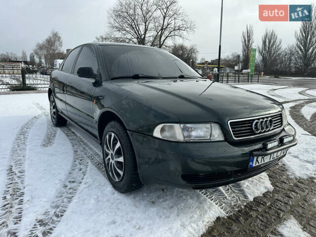 Зелений Ауді А4, об'ємом двигуна 1.9 л та пробігом 387 тис. км за 2100 $, фото 1 на Automoto.ua