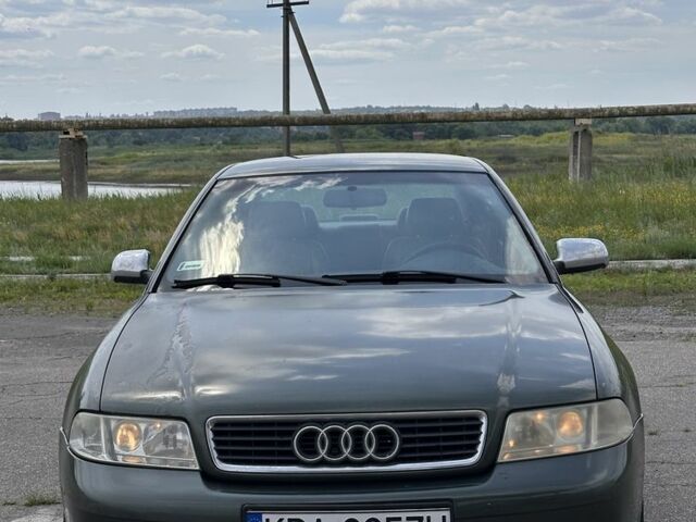 Зеленый Ауди А4, объемом двигателя 1.9 л и пробегом 304 тыс. км за 1900 $, фото 1 на Automoto.ua