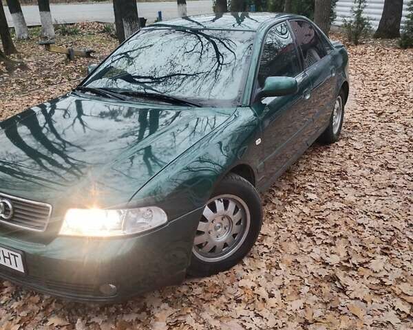 Зеленый Ауди А4, объемом двигателя 1.9 л и пробегом 280 тыс. км за 3400 $, фото 1 на Automoto.ua