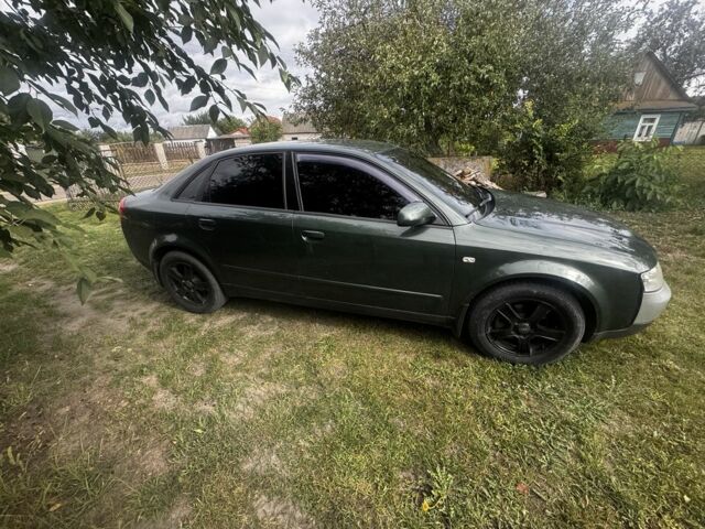 Зелений Ауді А4, об'ємом двигуна 2 л та пробігом 285 тис. км за 3302 $, фото 1 на Automoto.ua