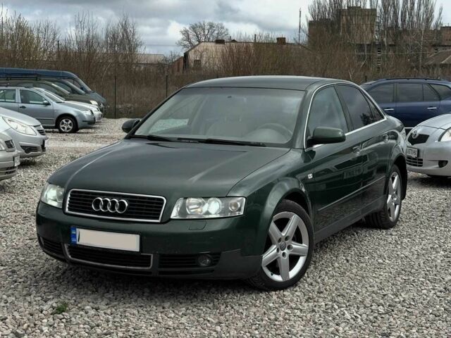 Зелений Ауді А4, об'ємом двигуна 1.8 л та пробігом 276 тис. км за 4450 $, фото 1 на Automoto.ua