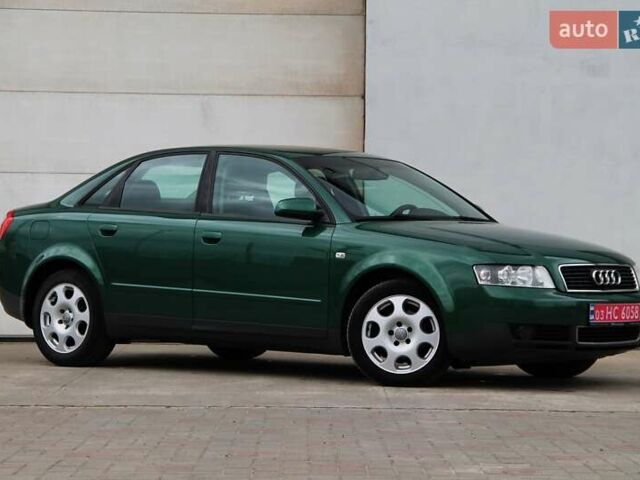 Зеленый Ауди А4, объемом двигателя 1.6 л и пробегом 190 тыс. км за 5000 $, фото 1 на Automoto.ua