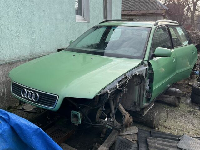 Зеленый Ауди А4, объемом двигателя 1.8 л и пробегом 340 тыс. км за 677 $, фото 1 на Automoto.ua