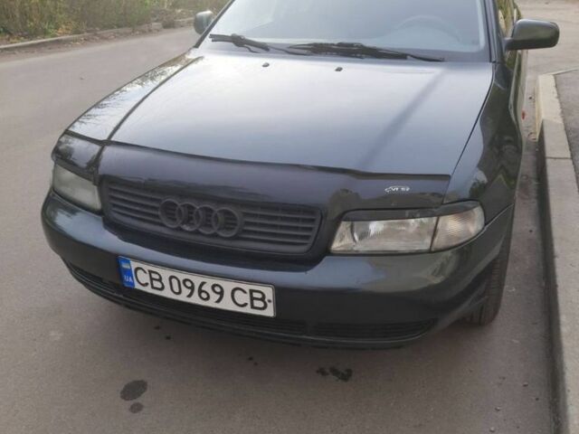 Зеленый Ауди А4, объемом двигателя 1.9 л и пробегом 422 тыс. км за 3600 $, фото 1 на Automoto.ua