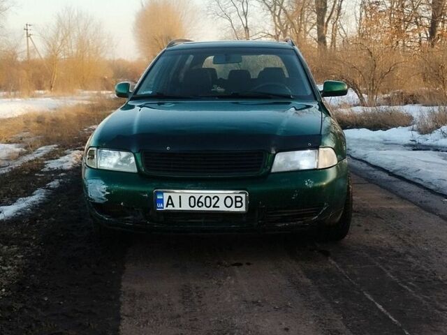 Зелений Ауді А4, об'ємом двигуна 2.5 л та пробігом 526 тис. км за 3100 $, фото 1 на Automoto.ua