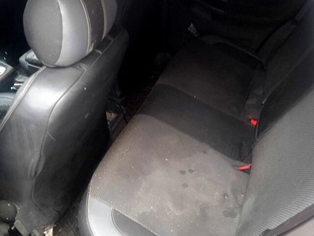 Зеленый Ауди А4, объемом двигателя 2.5 л и пробегом 380 тыс. км за 2200 $, фото 1 на Automoto.ua