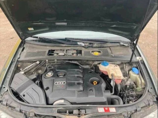 Зеленый Ауди А4, объемом двигателя 1.9 л и пробегом 340 тыс. км за 4500 $, фото 1 на Automoto.ua