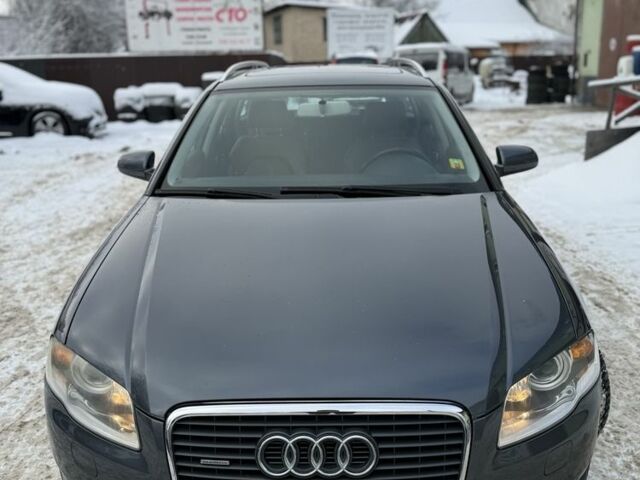 Зеленый Ауди А4, объемом двигателя 3 л и пробегом 250 тыс. км за 4499 $, фото 1 на Automoto.ua