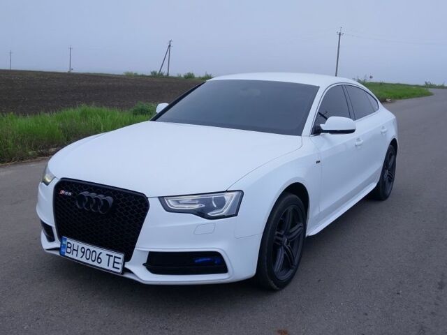 Белый Ауди А5, объемом двигателя 2 л и пробегом 134 тыс. км за 13000 $, фото 1 на Automoto.ua