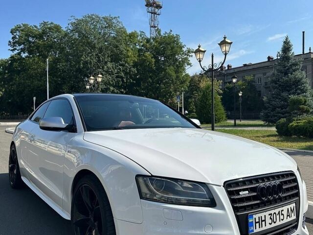 Белый Ауди А5, объемом двигателя 3.2 л и пробегом 245 тыс. км за 10500 $, фото 1 на Automoto.ua