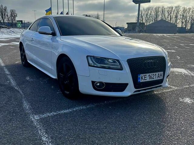 Білий Ауді A5, об'ємом двигуна 2.7 л та пробігом 251 тис. км за 8500 $, фото 1 на Automoto.ua