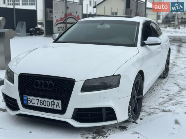 Белый Ауди А5, объемом двигателя 1.98 л и пробегом 272 тыс. км за 10000 $, фото 1 на Automoto.ua