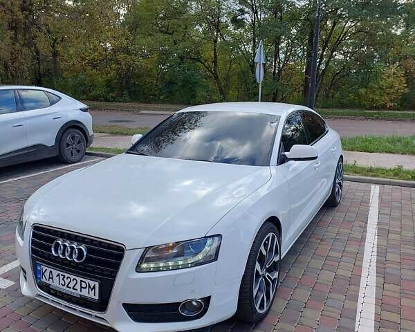 Білий Ауді A5, об'ємом двигуна 1.98 л та пробігом 195 тис. км за 8800 $, фото 1 на Automoto.ua